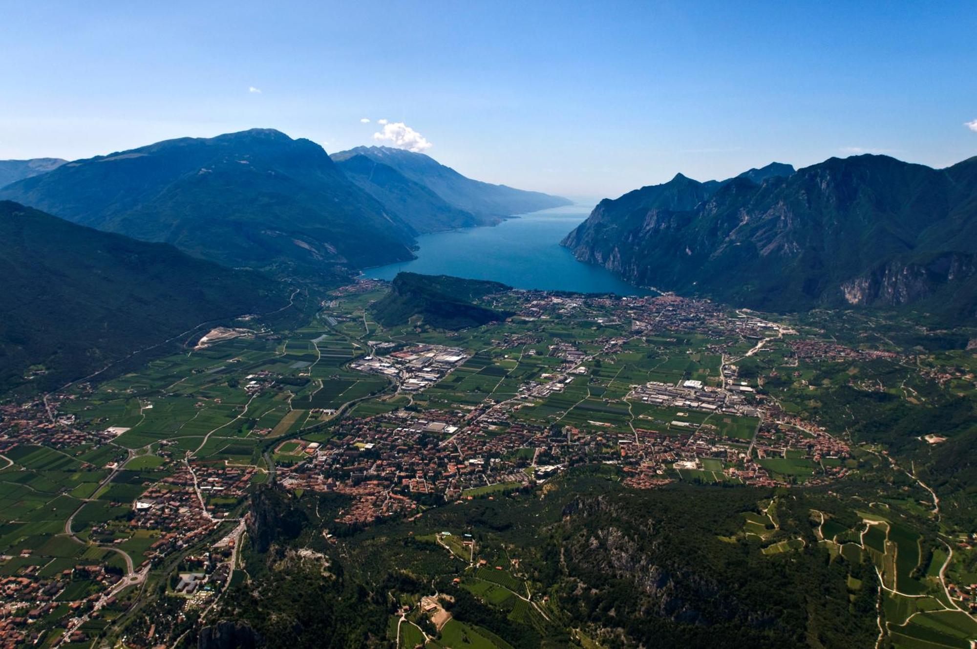 Velo Di Maya Nago-Torbole Bagian luar foto